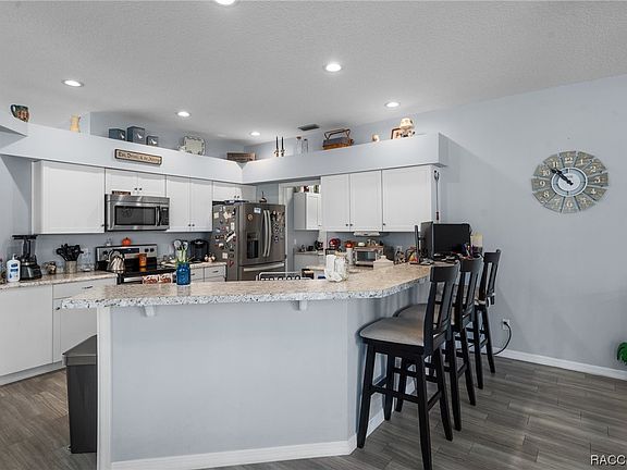 5th image of 3971 E Arbor Lakes Dr