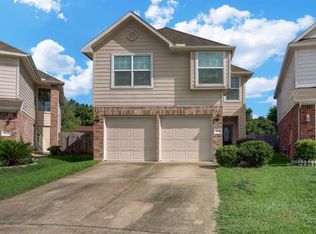 9414 Valley Tree Ln, Houston, TX 77075