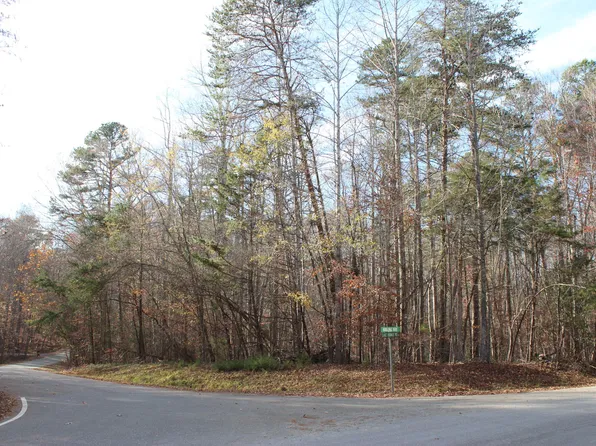 17 Lake Orange Rd #17, Hillsborough, NC 27278