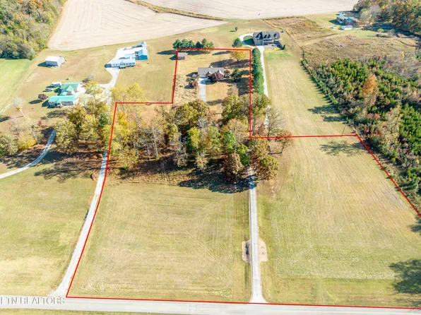 564 Bales Hollow Rd, Friendsville, TN 37737