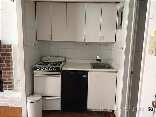 Rented by Triumph Property Group | media 20