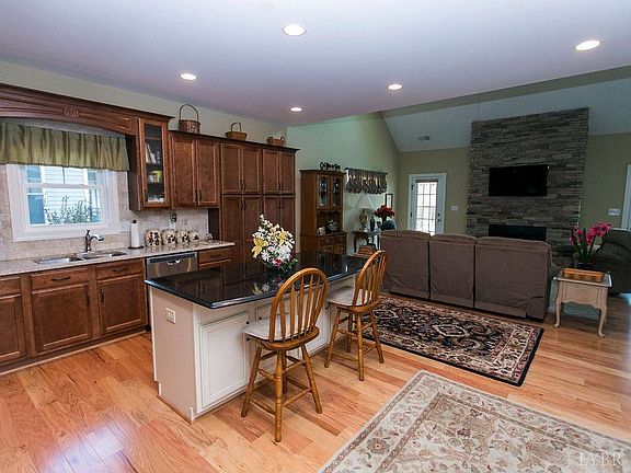 5th image of 1232 Harborough Dr
