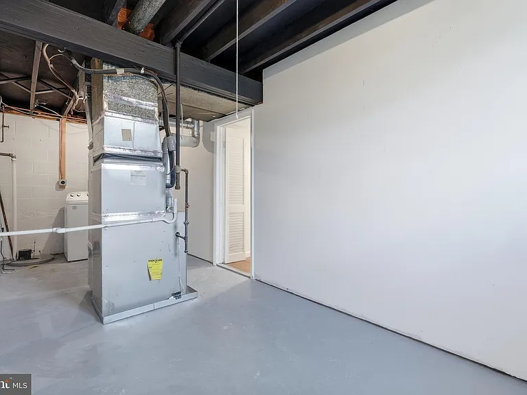 6741 Kincheloe Ave — Photo 35