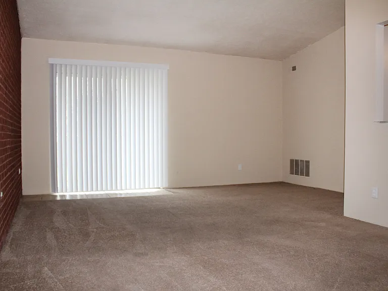 Quail Meadow Apartments — Photo 22