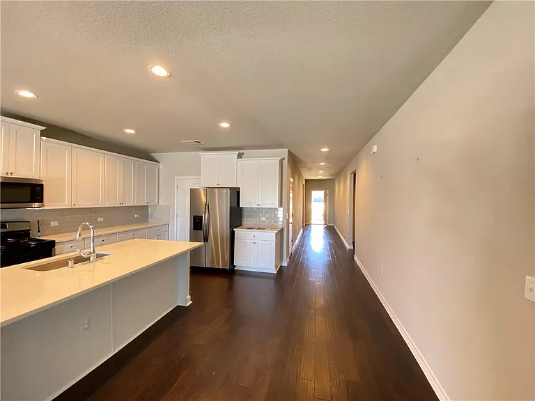 5904 Daly Dr — Photo 14