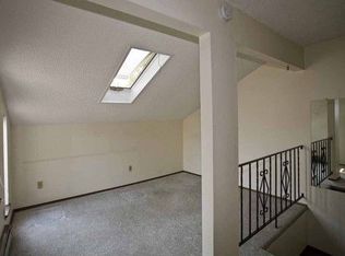 827 NE 90th Ave, Portland, OR 97220