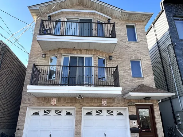 25 Wallis Avenue image 1 of 15