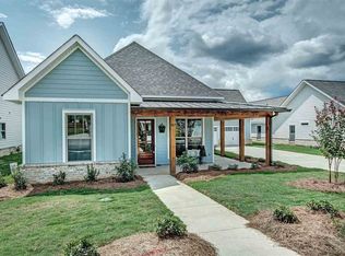 807 Long Leaf Cir, Brandon, MS 39042