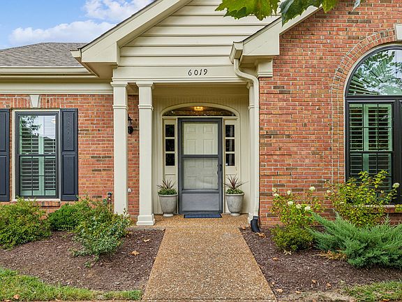 2nd image of 6019 Sunrise Cir