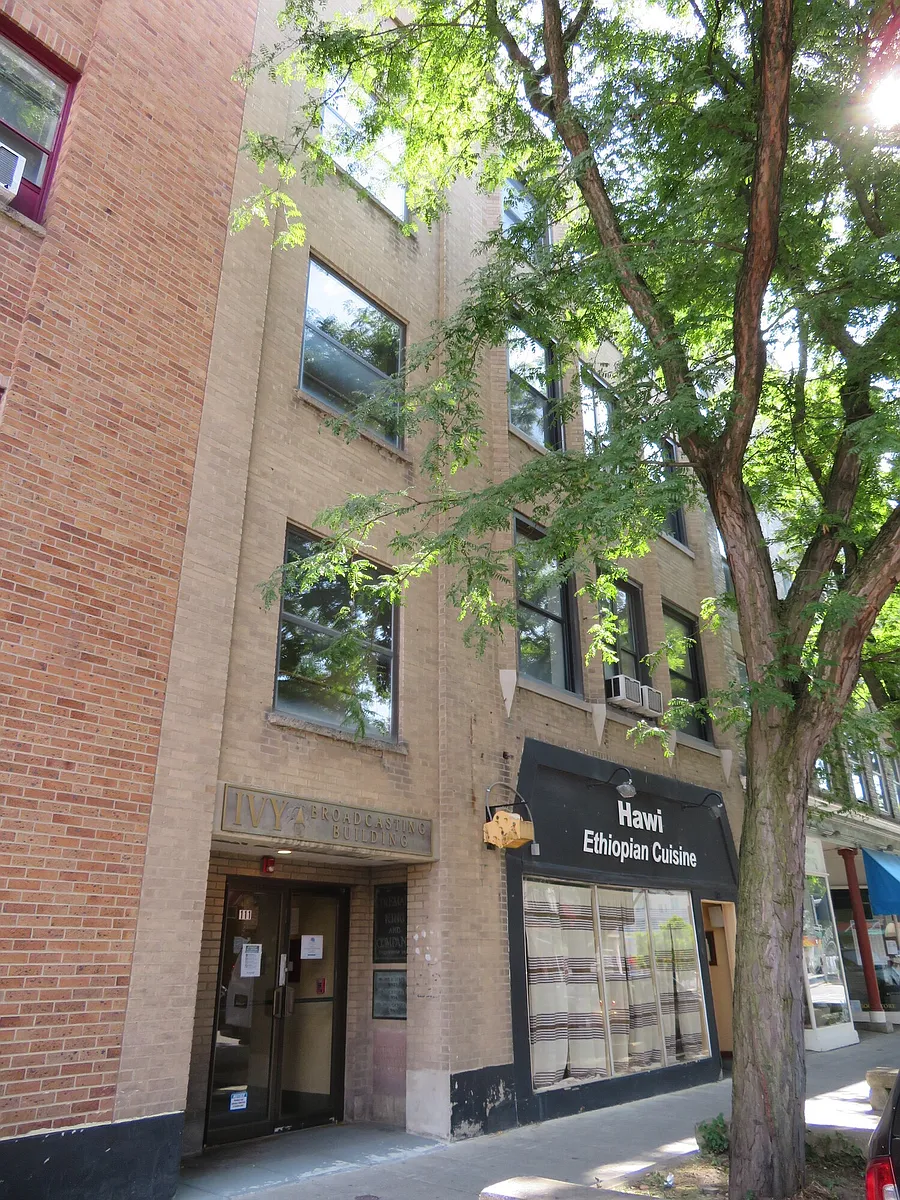 Building Photo - 111 S Cayuga St