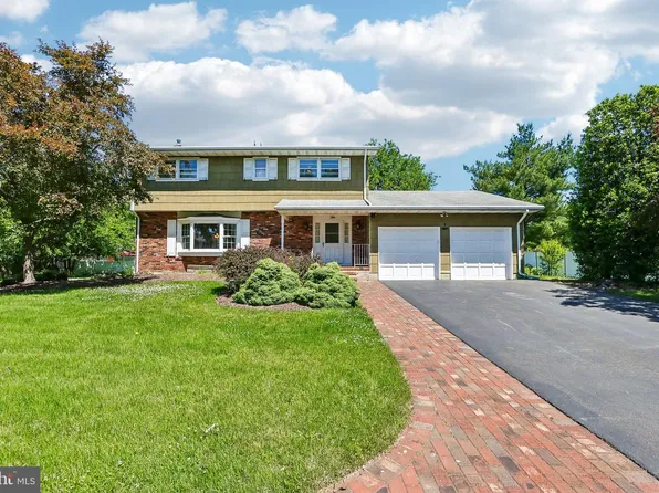 10 Sandtown Ter, Hamilton Township, NJ 08690