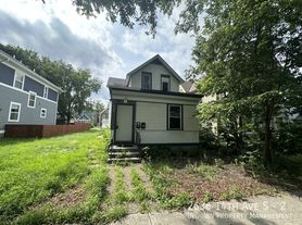 2636 14th Ave S, Minneapolis, MN