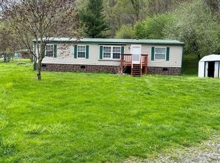 24 Green Valley Rd, Rowlesburg, WV 26425