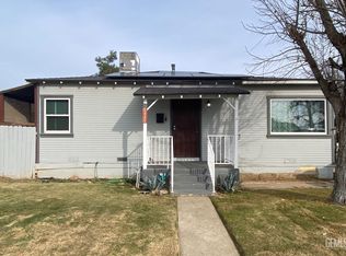 1114 Woodrow Ave, Bakersfield, CA 93308