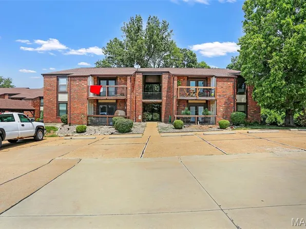 6824 Cottage Grove Ln APT F, Saint Louis, MO 63129