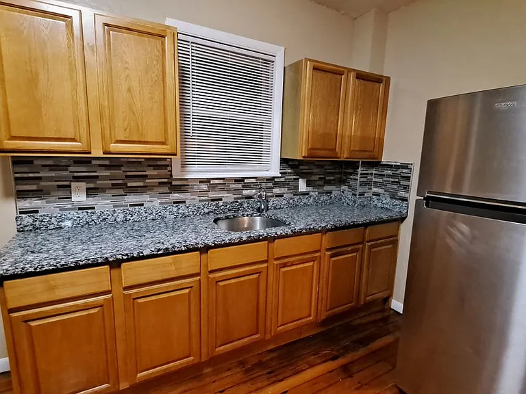 35 Catawba St #2 — Photo 5