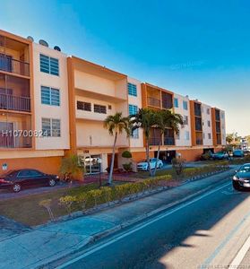 1250 NE 125th St APT 311C, North Miami, FL, 33161