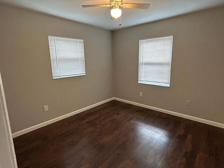 5117 Mustang Way — Photo 5