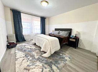 222-89 Braddock Avenue #4B, Bellerose, NY 11428