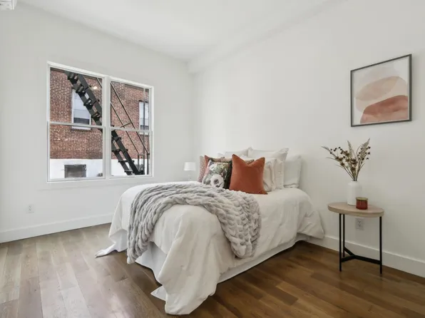 250 Van Horne Street image 15 of 48