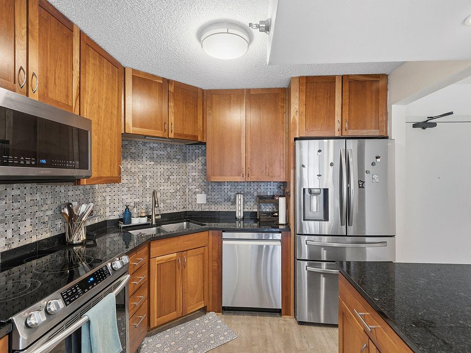 1st image of 401 S 1st St Unit 318