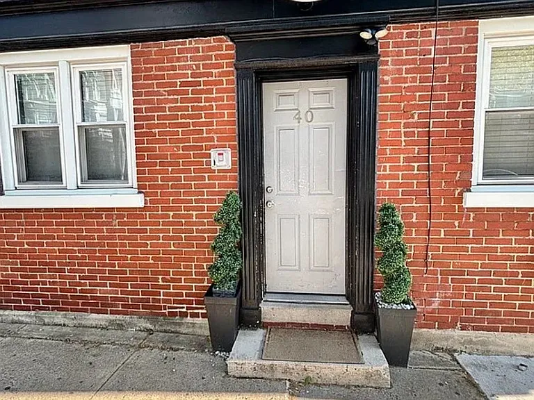 40 W James St #7 — Photo 10