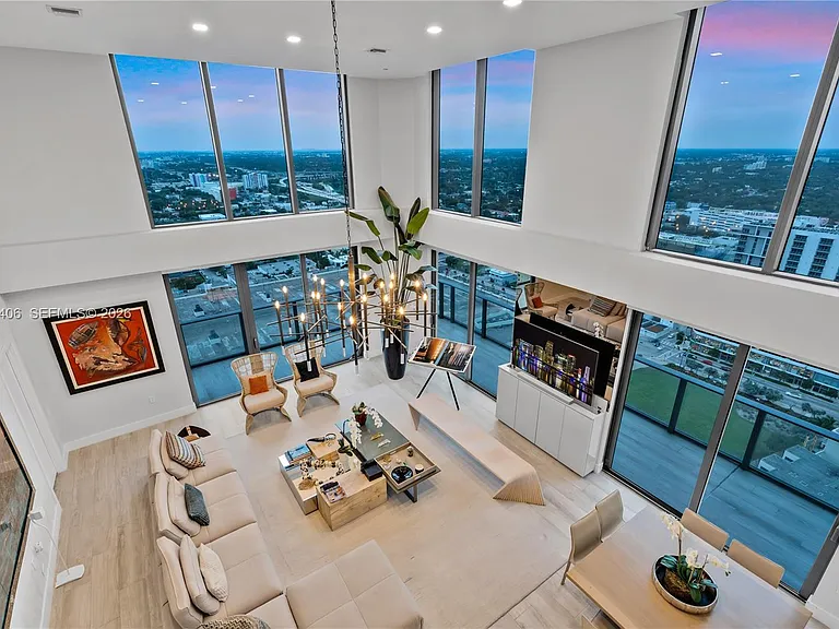 121 NE 34th St #Penthouse 3217 — Photo 13