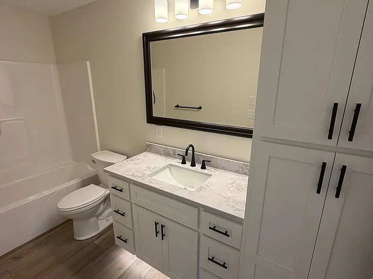 2102 Cottage Hill Cir — Photo 17