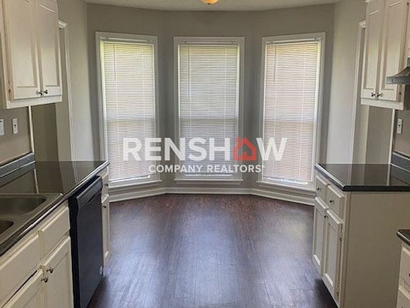 5th image of 4542 Pine Top Cir E