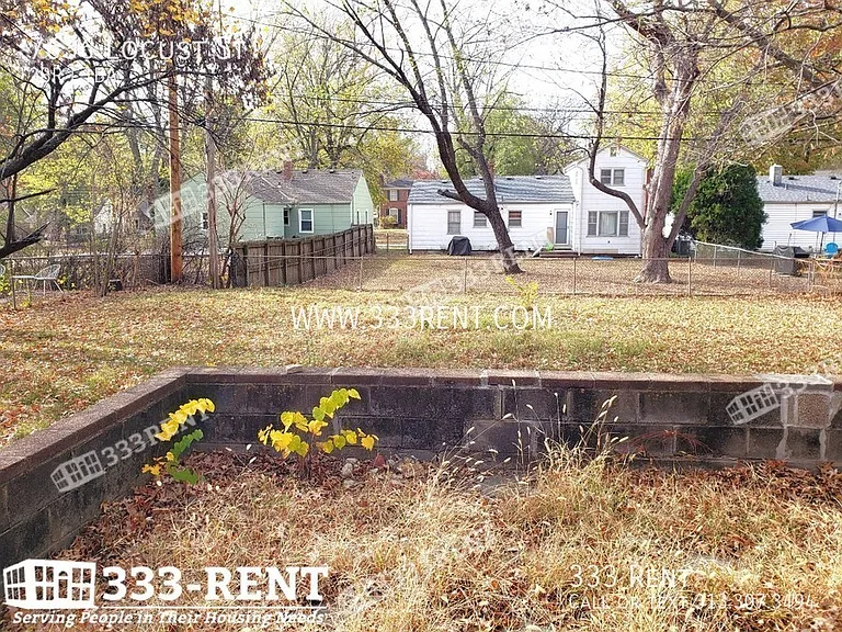 7636 Locust St — Photo 18