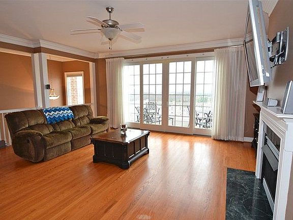 5th image of 89 Blue Stone Hills Dr