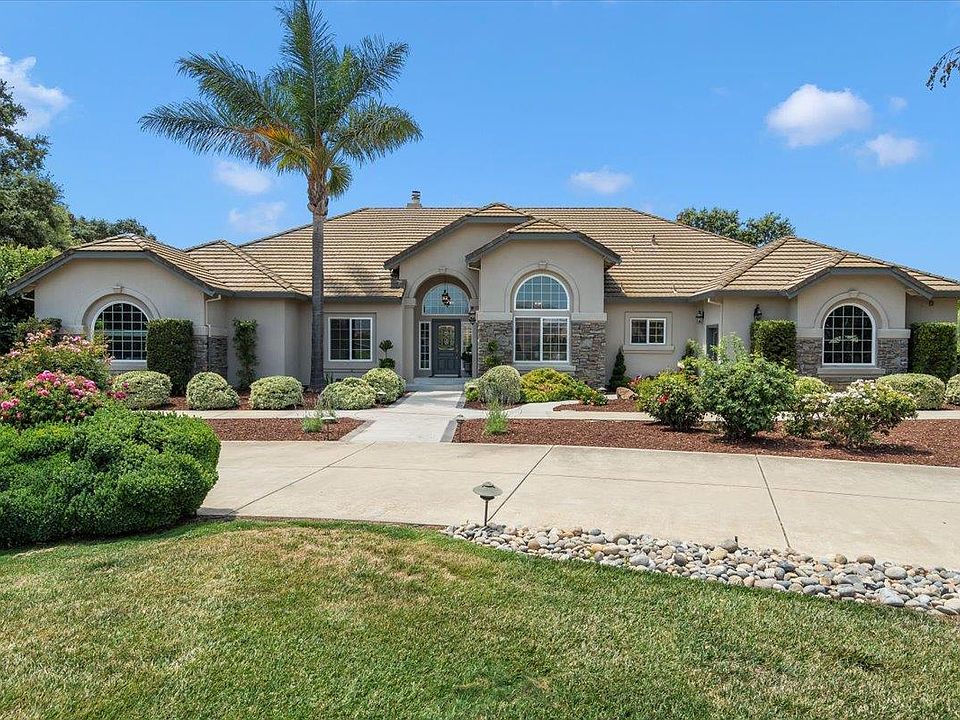 13085 Harding Ave, San Martin, CA 95046 Zillow