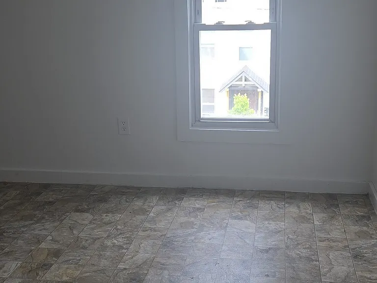 426 Poplar St #2 — Photo 19