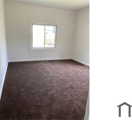 2nd image of 2303 S Race St