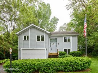 404 Cary Ave, Cary, IL 60013