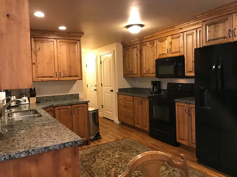 4108 S 900 E — Photo 3