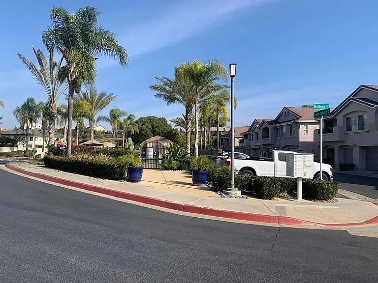 1235 Aguirre Dr — Photo 7