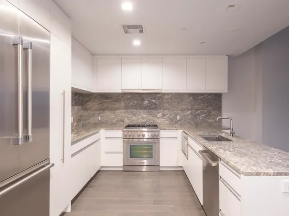 320 Adolphus Avenue PH09 image 3 of 20