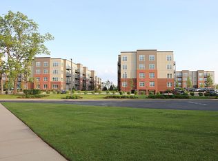 1133 N Arlington Heights Rd #39-406, Itasca, IL 60143