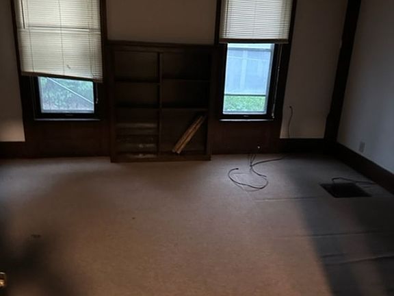2nd image of 605 E Buchtel Ave APT 1