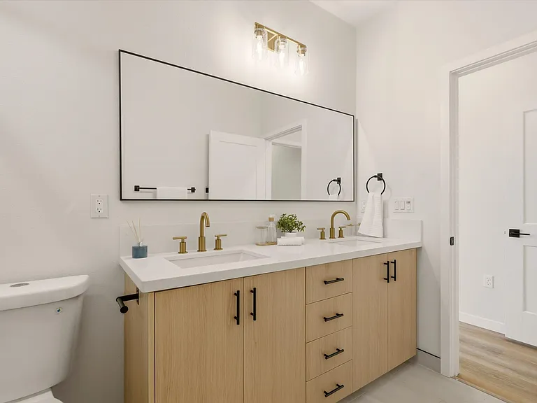 5824 Persepolis Ct — Photo 30