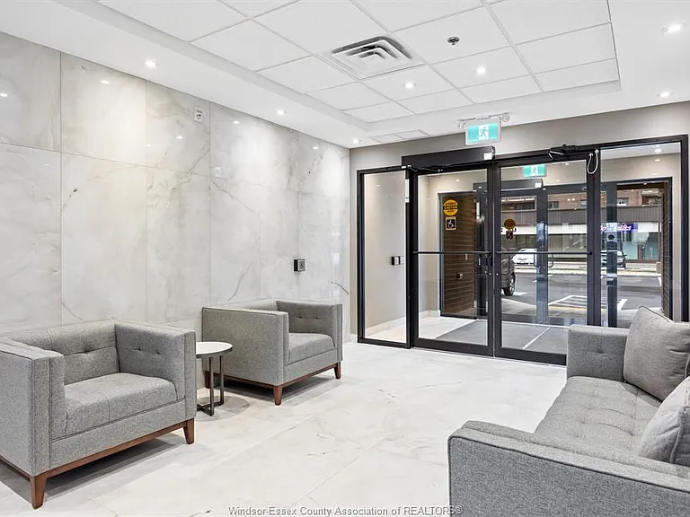 11870 Tecumseh Rd E #511 — Photo 23