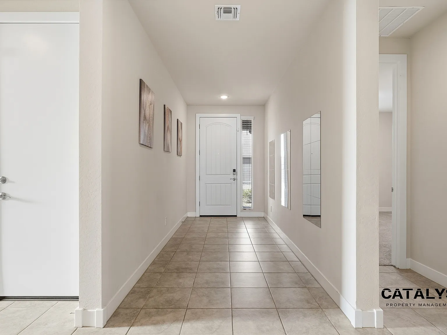 4 bed, 2139 sqft, $2,450 — Photo 4