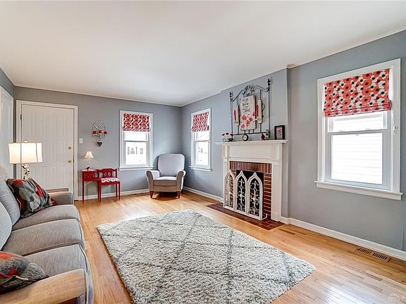 5th image of 340 Cushing Ave