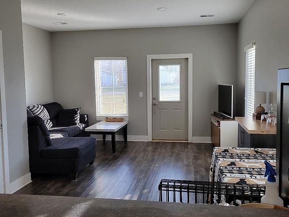 3rd image of 605 E Main Ave Unit 8