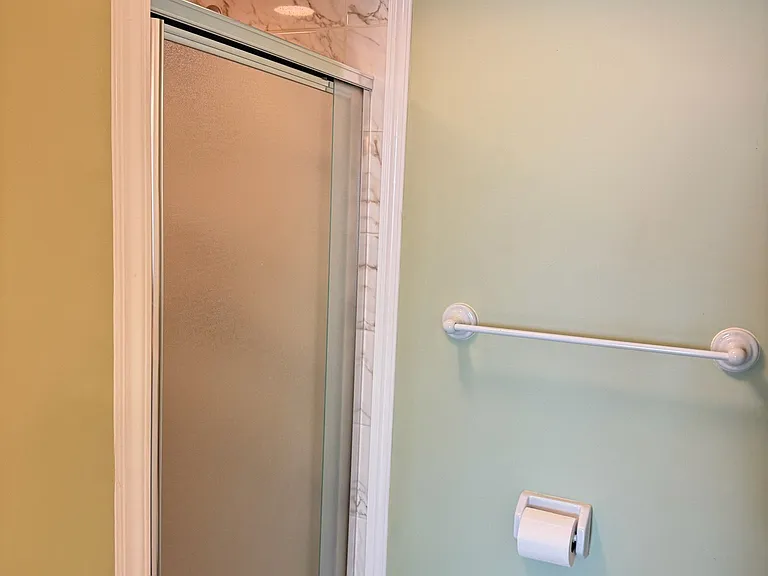 1934 Westminster Cir #9-5 — Photo 5
