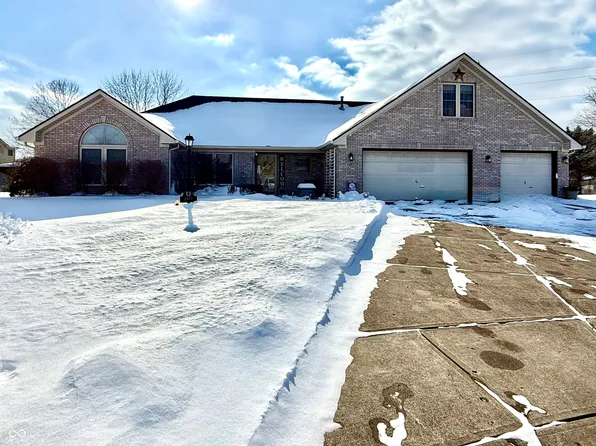 1427 Mahony Ct, Indianapolis, IN 46217