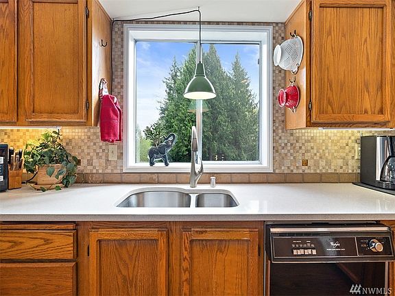 Enjoy your own private view while you prepare your meals for your loved ones.