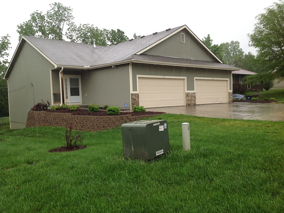 Great town home, smart design, private area