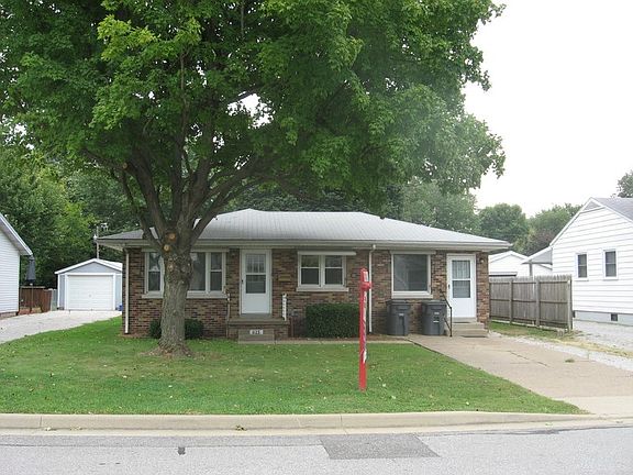 824 N Alvord